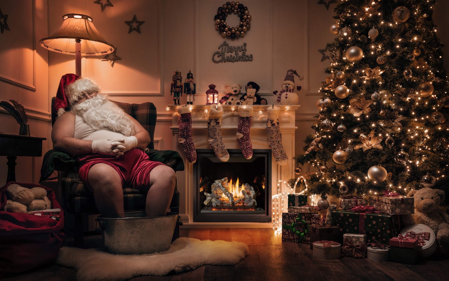 Home Romantic Fireplaces and BBQ's